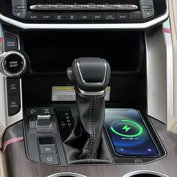 Car QI безжично зарядно 15w бързо зарядно телефонно зарядно зарядно панел за зареждане на подложка за Toyota Land Cruiser LC300 2021 2022 2023