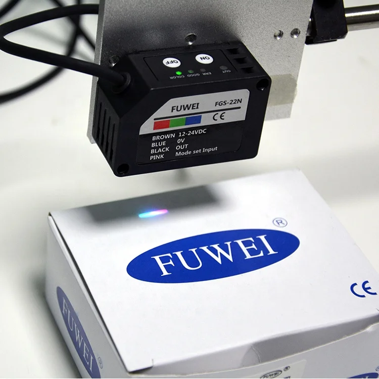 FUWEI Цветен сензор Разпознаване на цветовете Фотоелектричен сензор Корекция на цветовете Фотоелектричен превключвател . ' - ' . 4