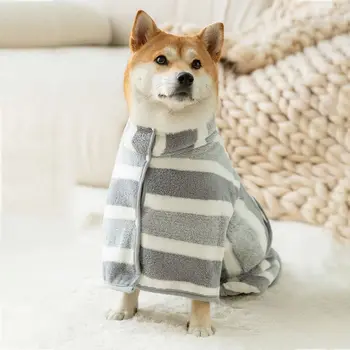 Мека халат за куче Регулируема удобна кучешка бързосъхнеща чанта за баня полиестер / корал кадифе домашен любимец абсорбираща кърпа за баня