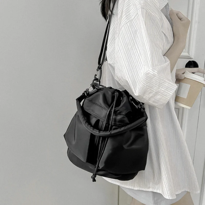 Модни жени кофа чанти водоустойчив найлон рамо чанти голям капацитет crossbody чанти за жени преносими шнур чанти . ' - ' . 3