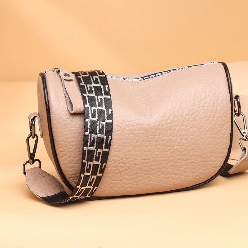 чанта естествена кожа луксозна малка чанта за жени случайни тенденция мека телешка чанта за рамо дами мода пратеник чанта . ' - ' . 5