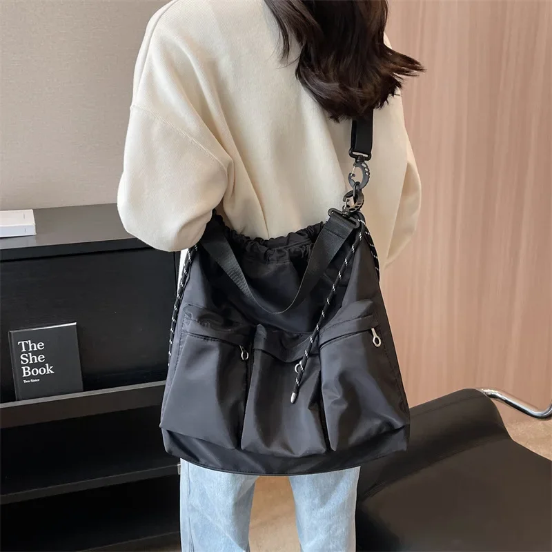 Нова мода дамска чанта висококачествена оксфордска плат чанта за рамо Crossbody чанта голям капацитет чанта дама свободно време пътуване чанти . ' - ' . 0