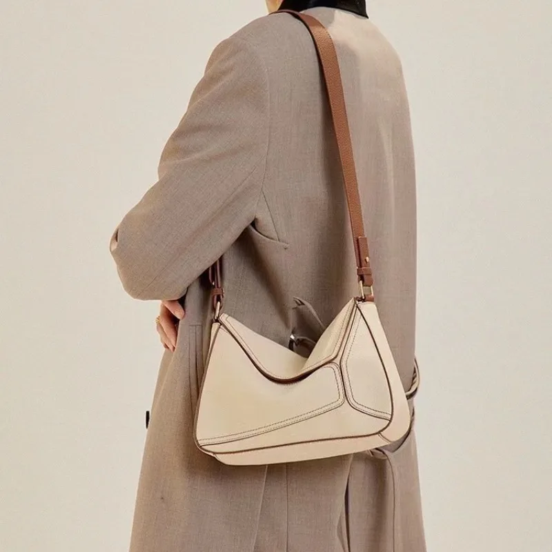 Дамска чанта Геометрична чанта от естествена кожа 2023 Есенна дамска чанта за рамо под мишниците Женска популярна чанта за пътуване . ' - ' . 4